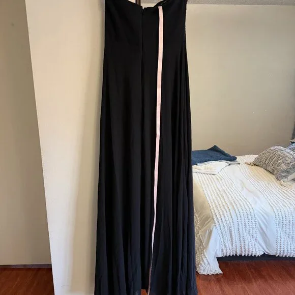 Strapless Black Dress - Picture 4 of 4